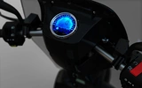 100/xor-xo2-the-amazing-folding-electric-scooter-videophoto-gallery_14.jpg